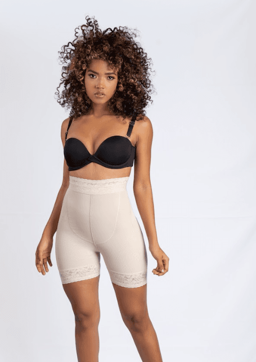 Short Moldeador Tiro Alto con Encaje 2654